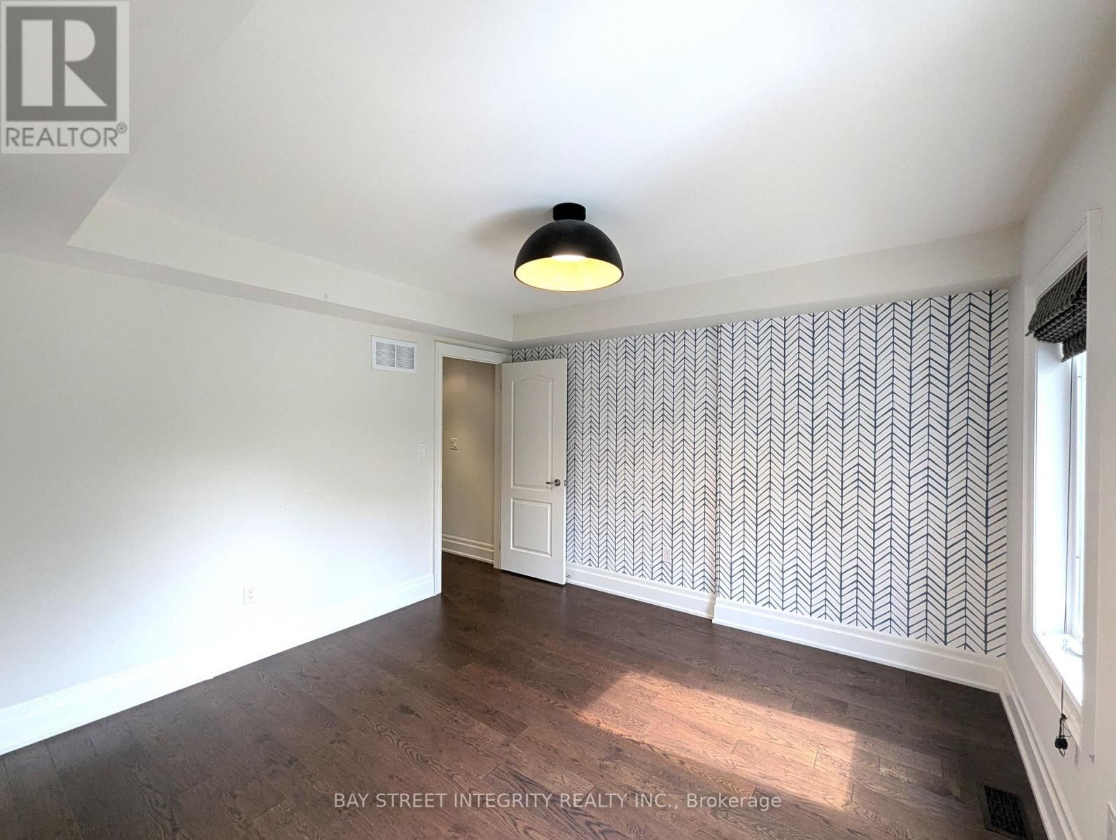 12 - 8469 ISLINGTON AVENUE Image 17
