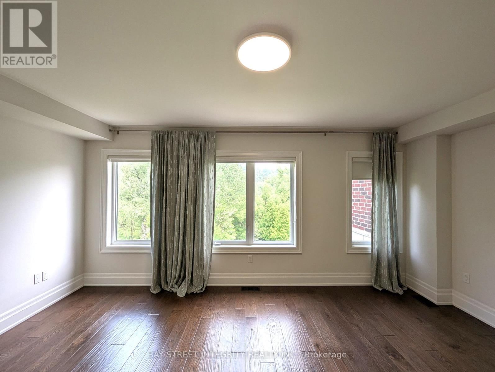 12 - 8469 ISLINGTON AVENUE Image 22