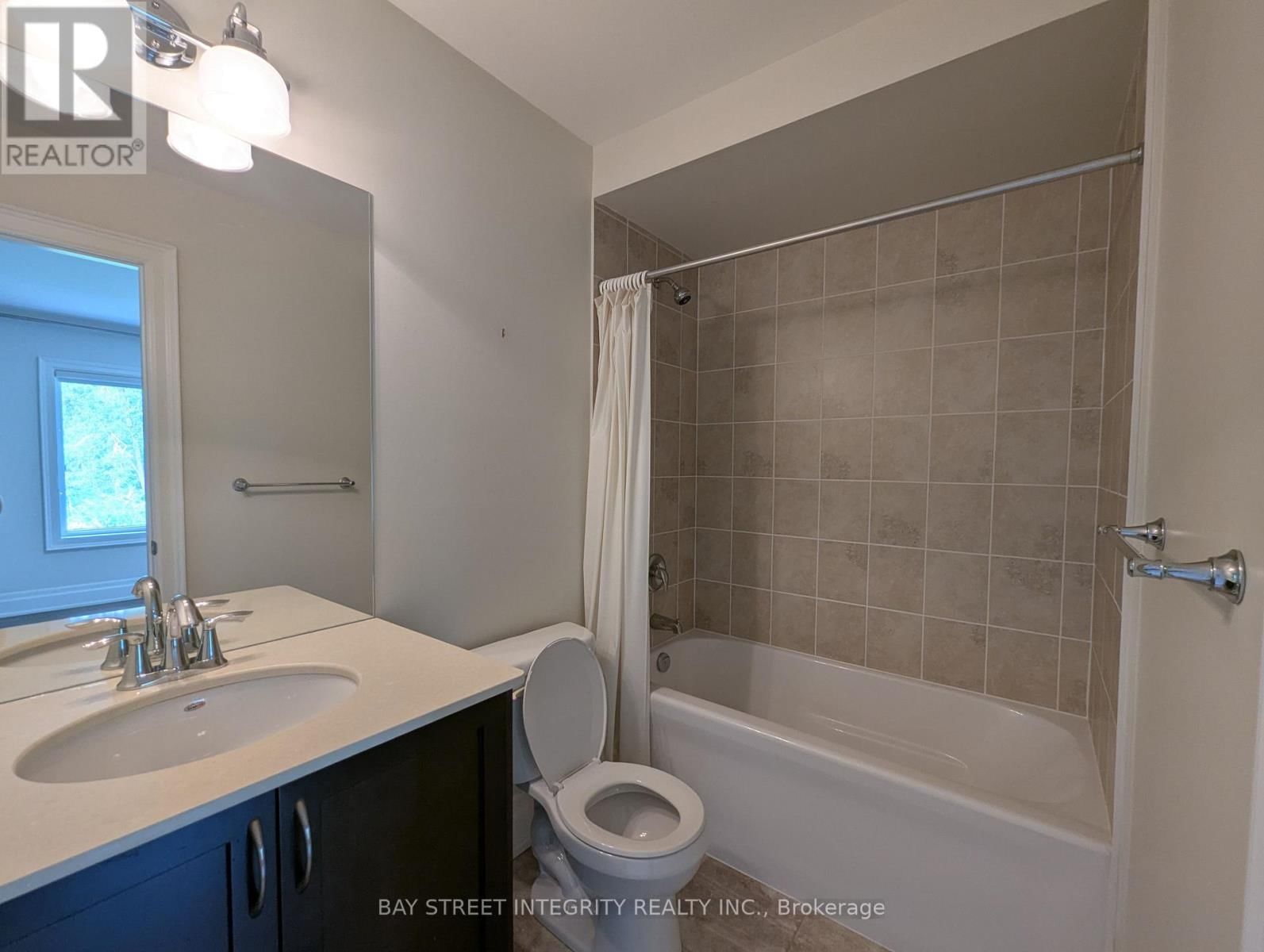 12 - 8469 ISLINGTON AVENUE Image 25