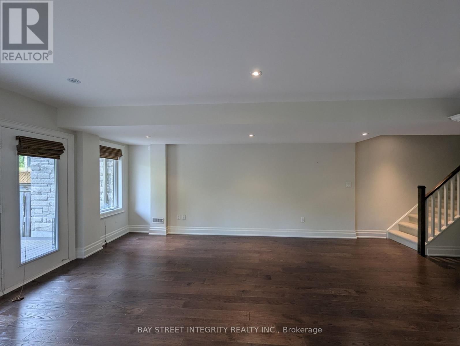 12 - 8469 ISLINGTON AVENUE Image 35