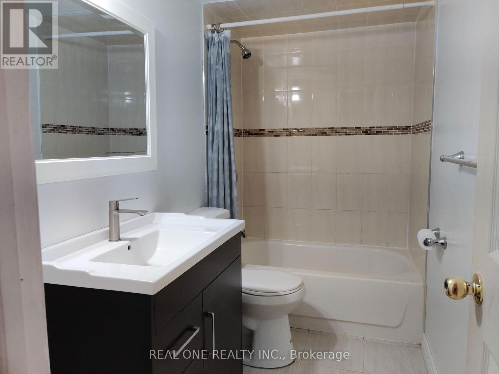 Back unit - 93 SOUTHDALE DRIVE Image 19