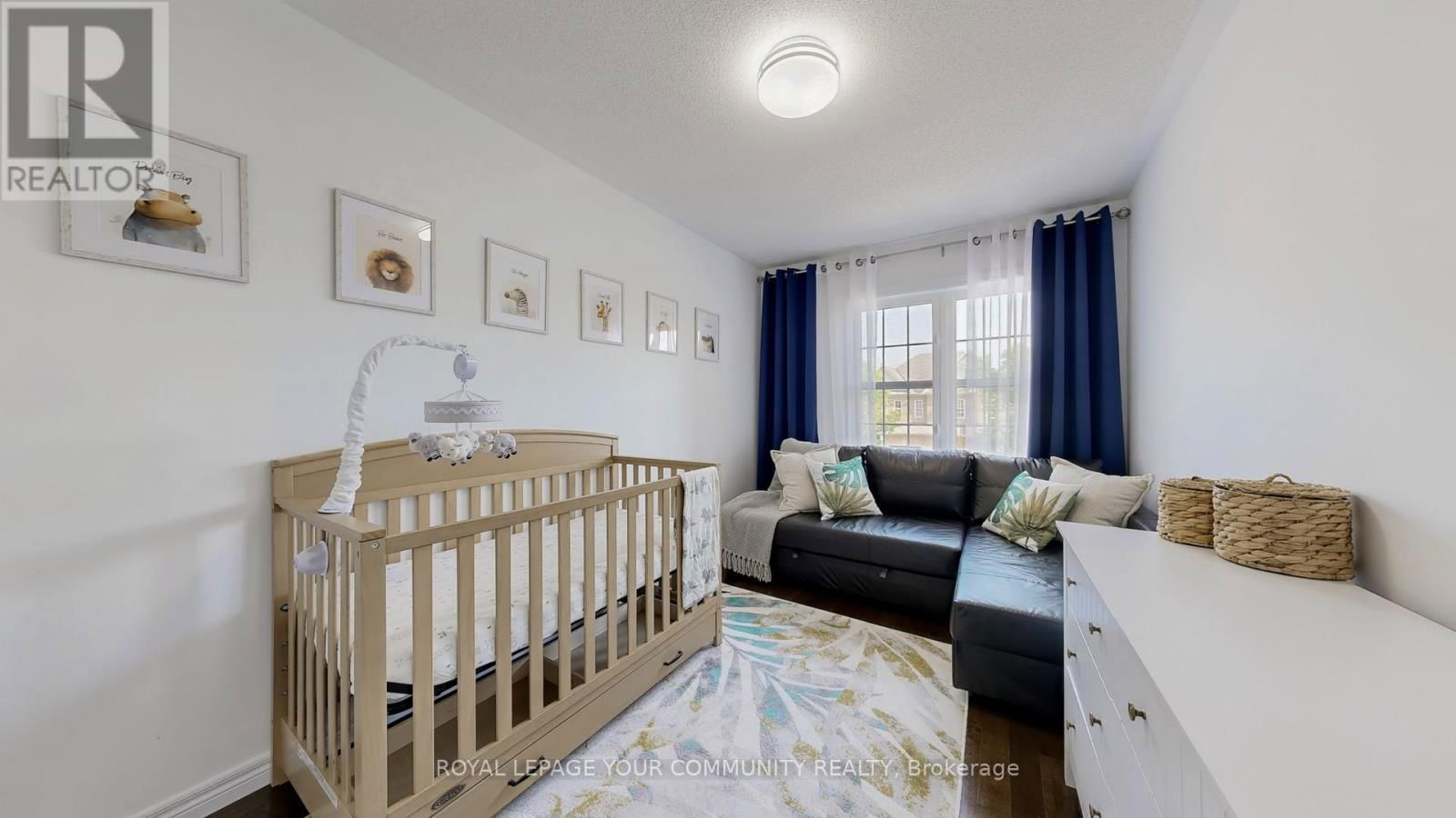 52 FOUR SEASONS CRESCENT Image 30