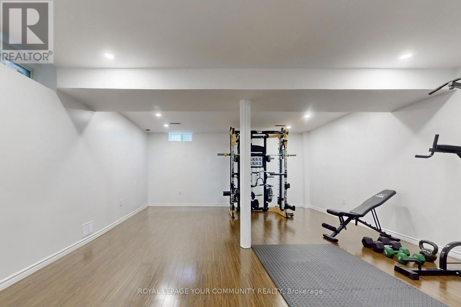 52 FOUR SEASONS CRESCENT Image 37