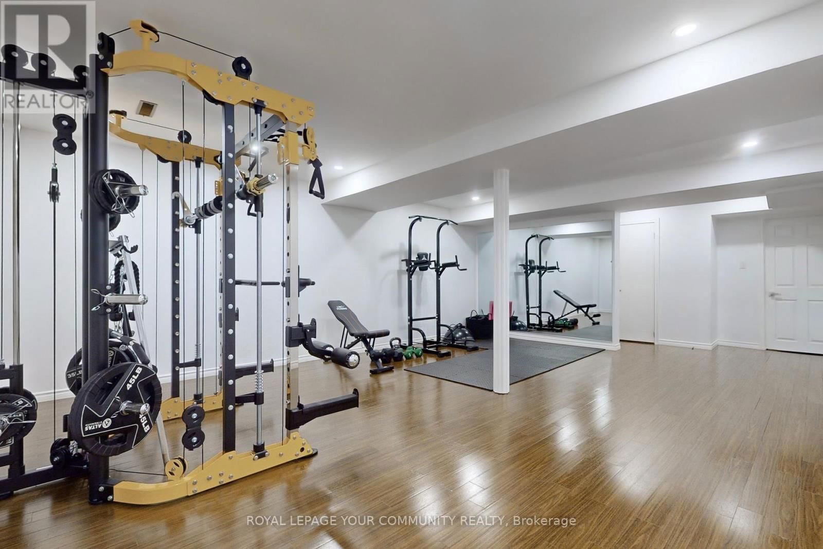 52 FOUR SEASONS CRESCENT Image 38