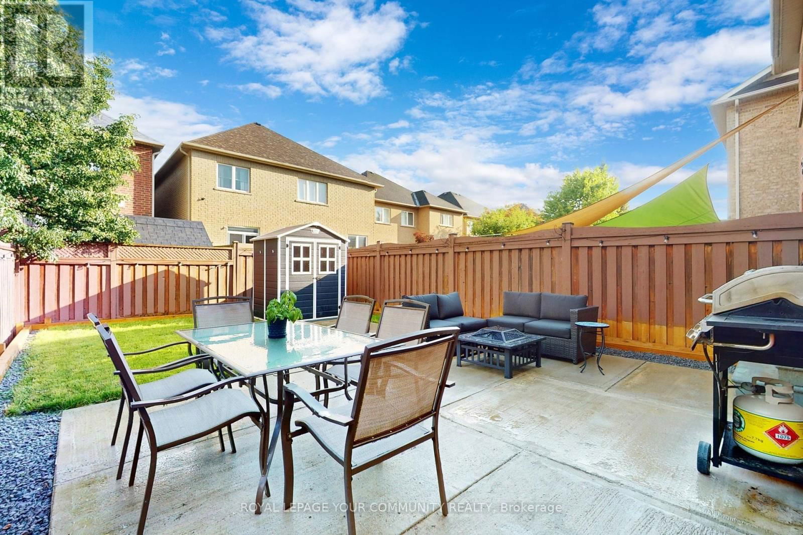 52 FOUR SEASONS CRESCENT Image 44