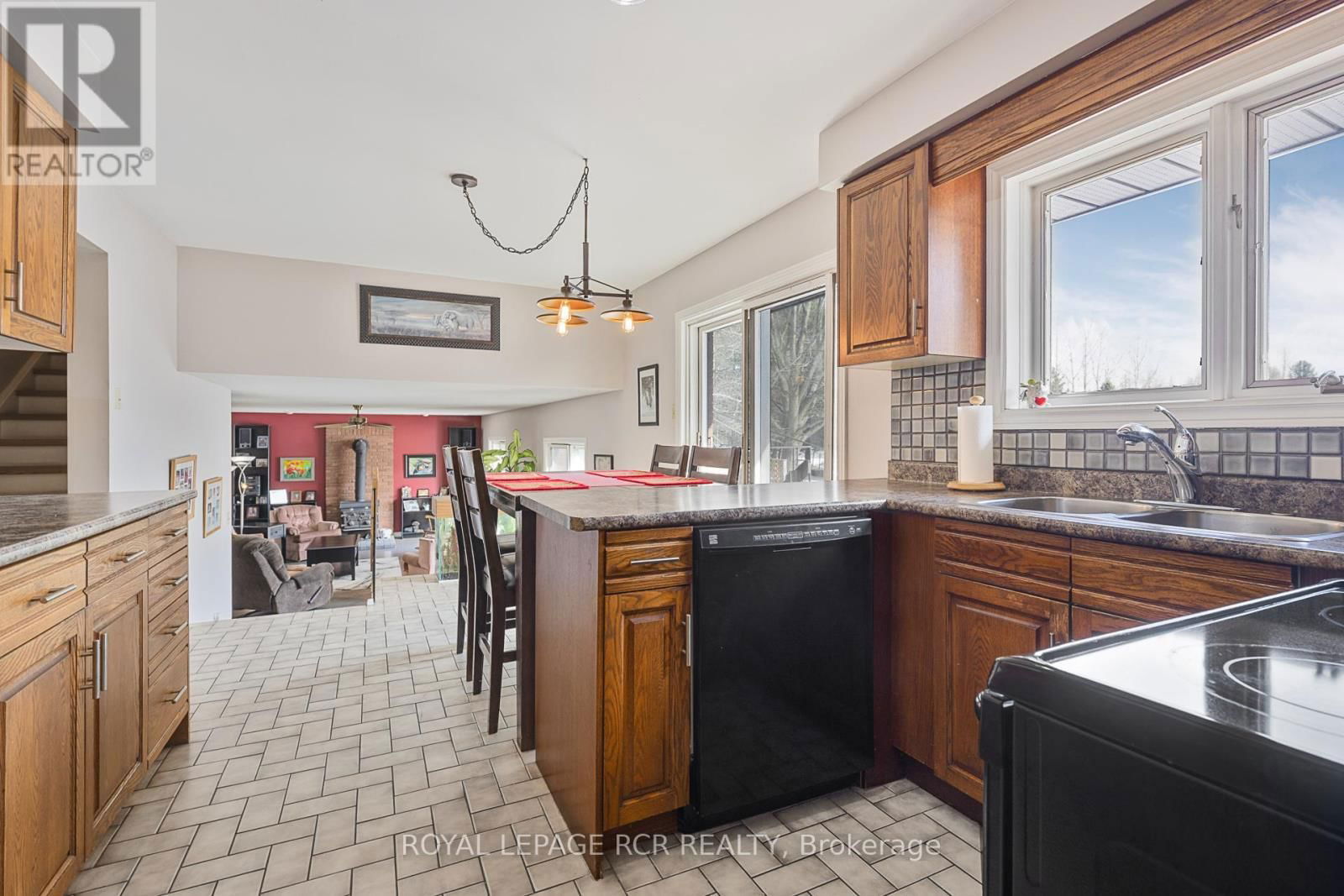443 FEASBY ROAD Image 18