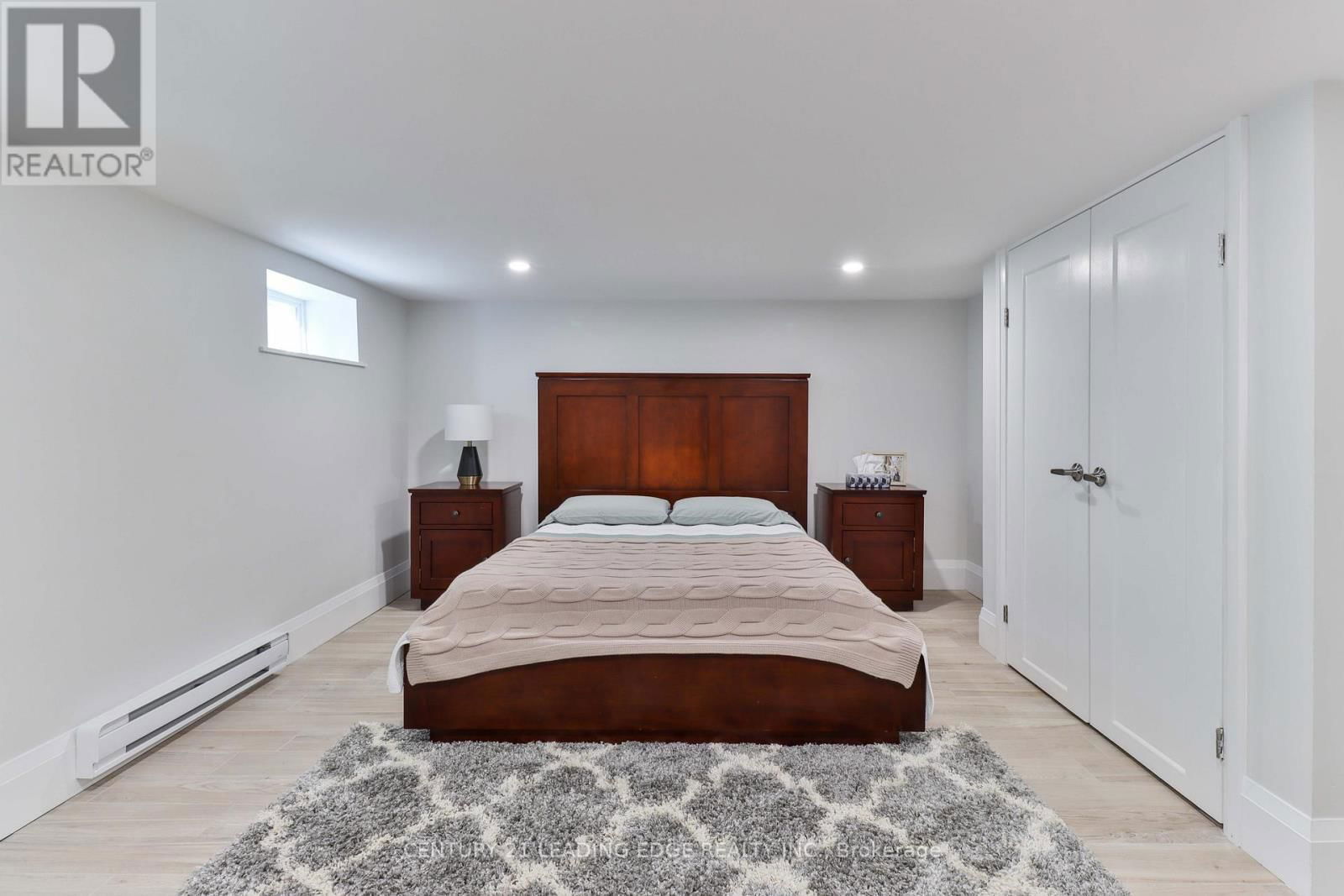 Unit D - 487 EAGLE STREET Image 11