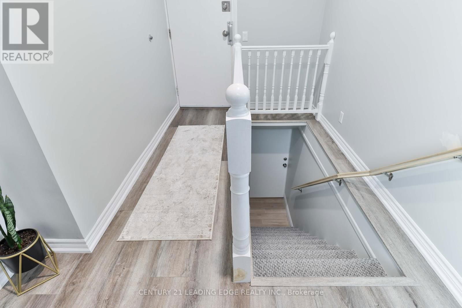 Unit D - 487 EAGLE STREET Image 14