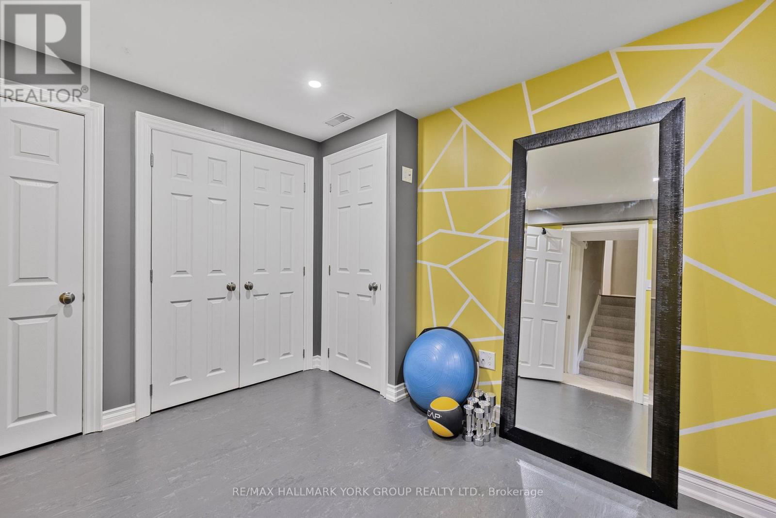 110 RUSH ROAD Image 24
