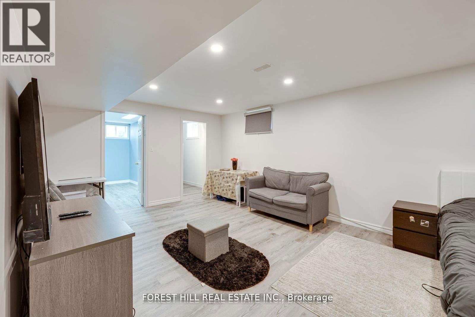 32 GRANDVIEW CRESCENT Image 29