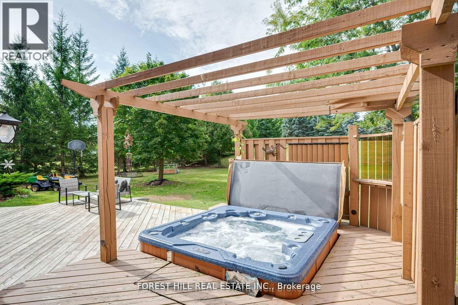 32 GRANDVIEW CRESCENT Image 36