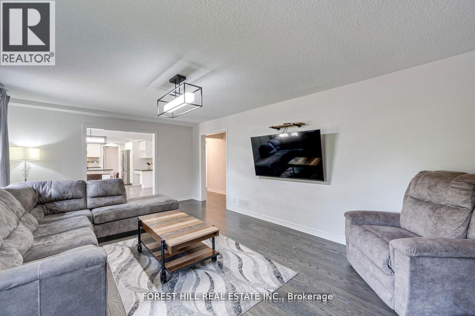 32 GRANDVIEW CRESCENT Image 6