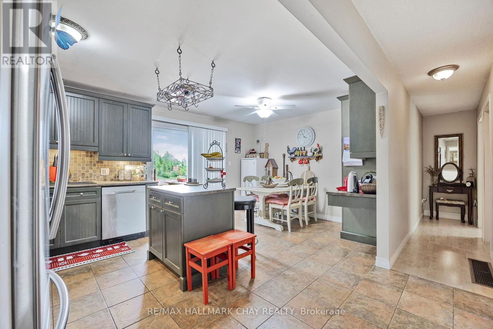 9205 MCKINNON ROAD Image 15