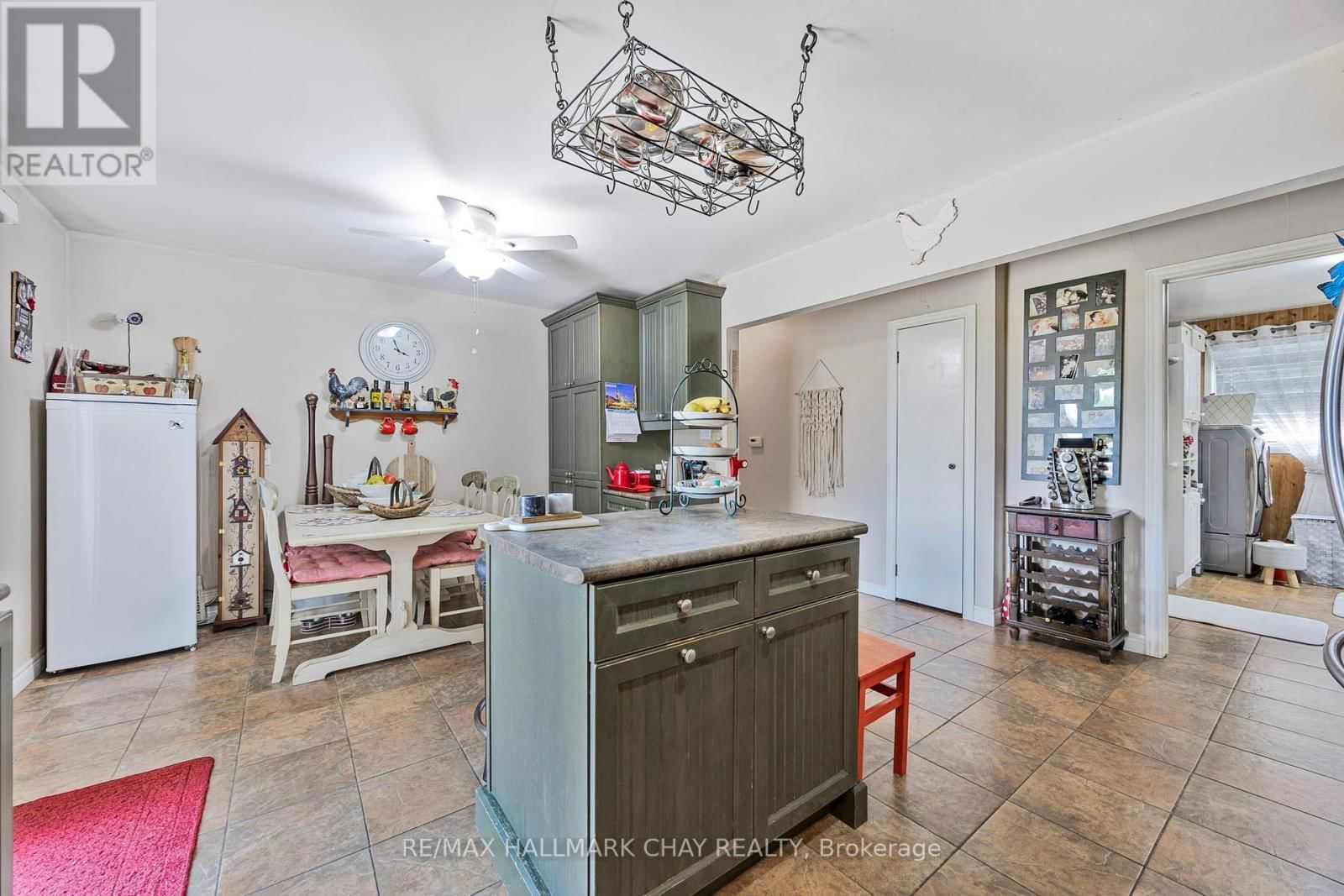 9205 MCKINNON ROAD Image 17