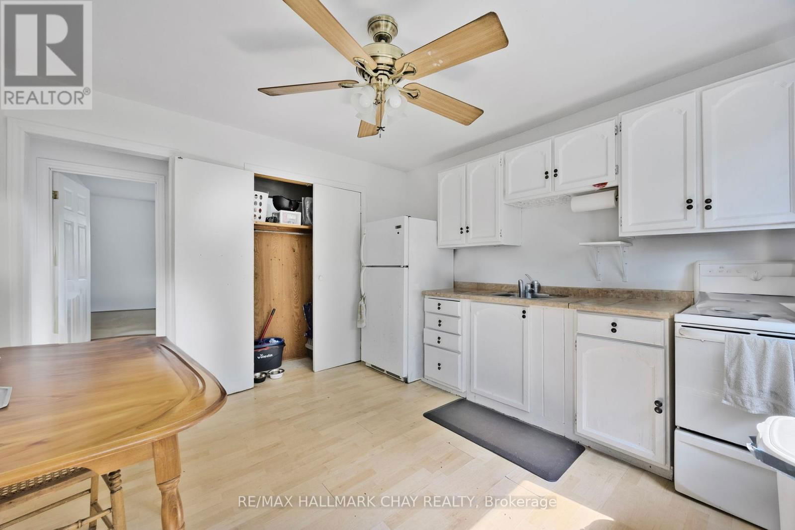 9205 MCKINNON ROAD Image 22