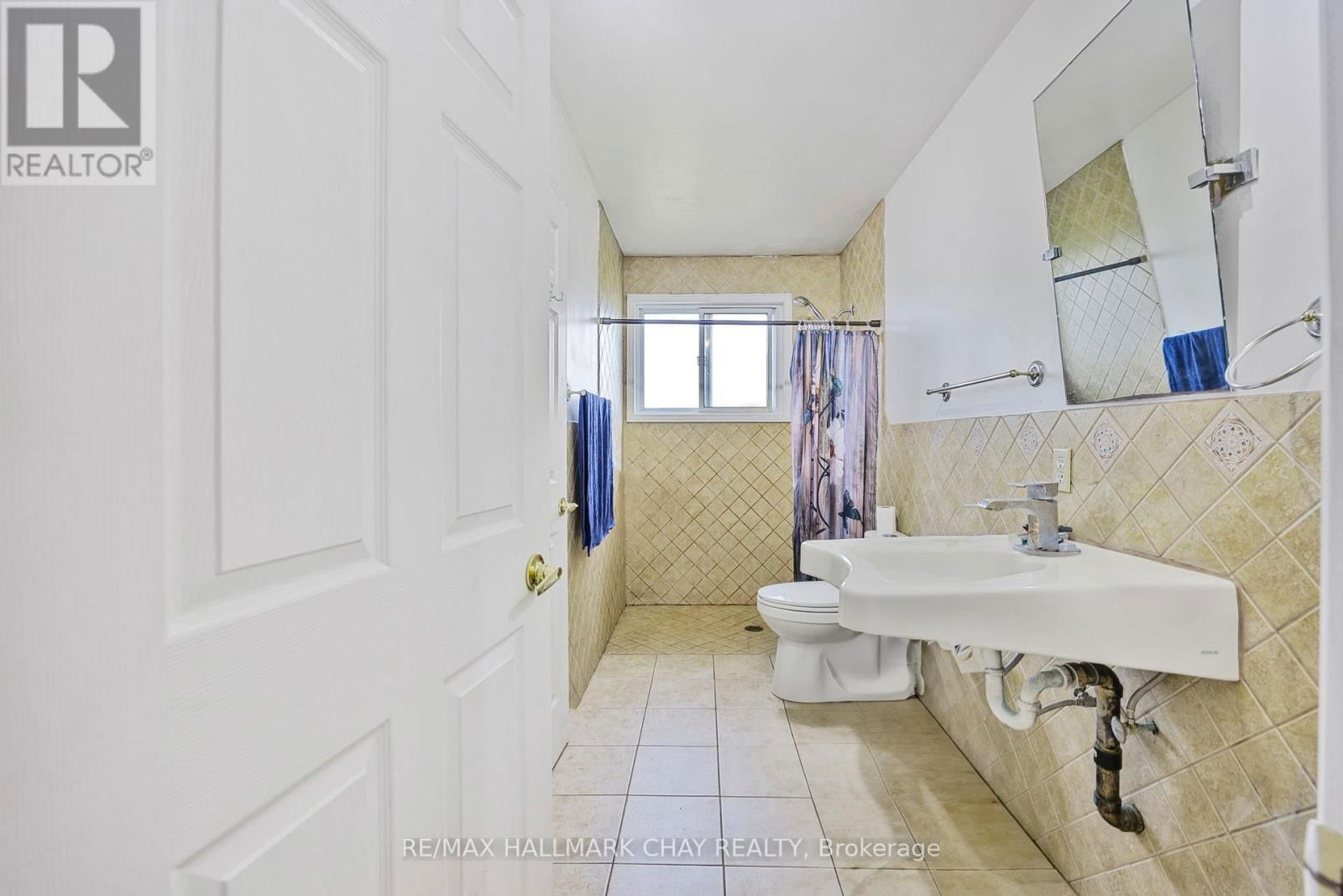 9205 MCKINNON ROAD Image 25