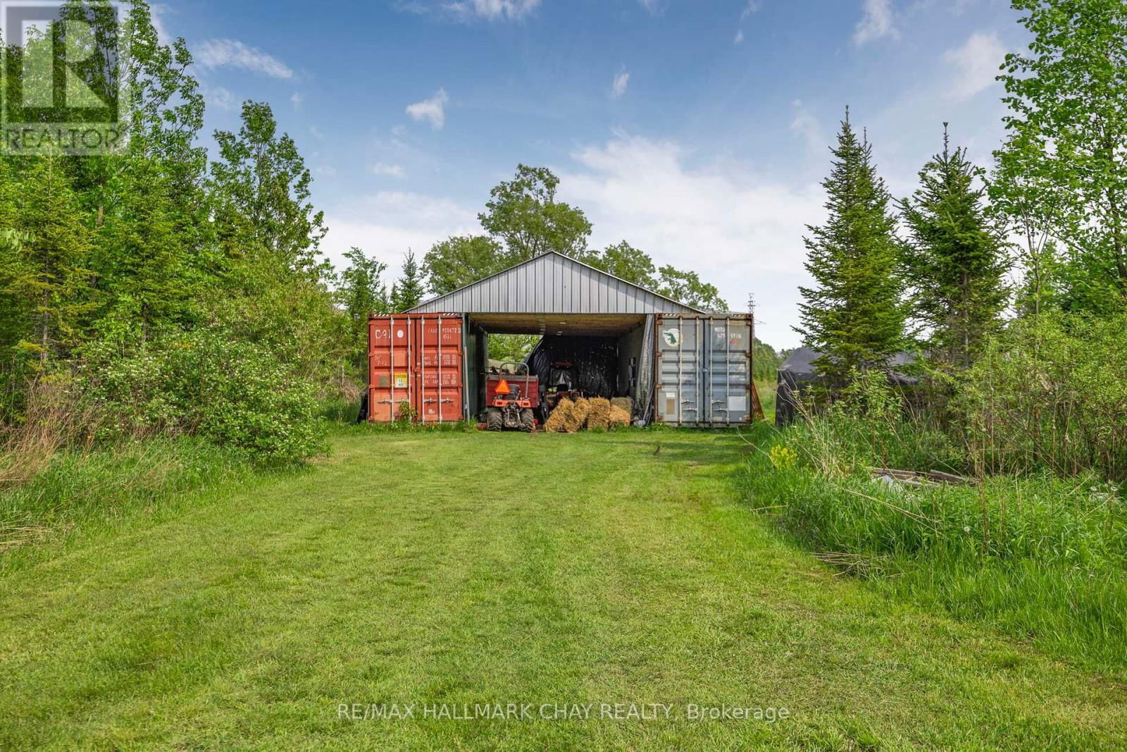 9205 MCKINNON ROAD Image 32