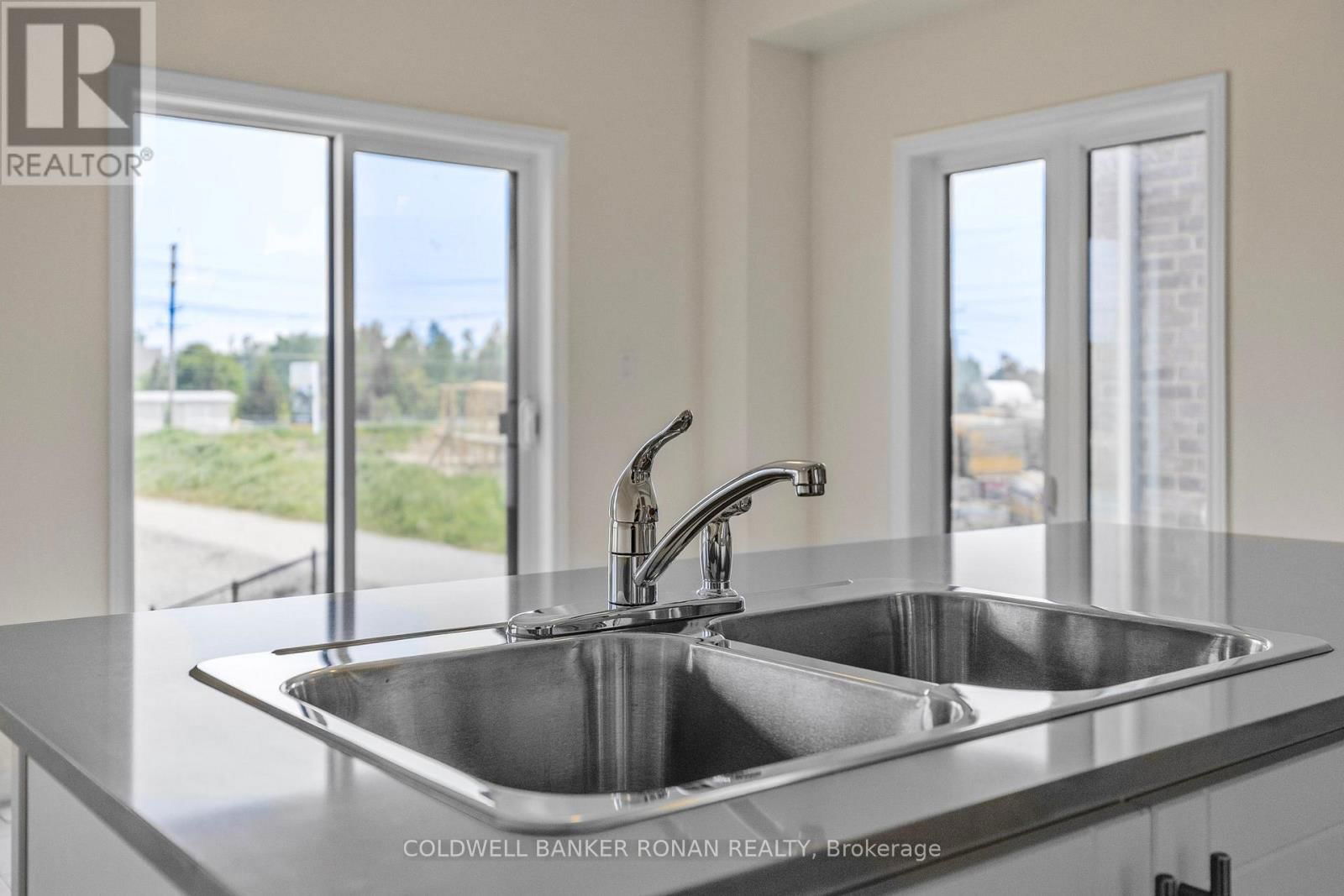 23 FENN CRESCENT Image 10