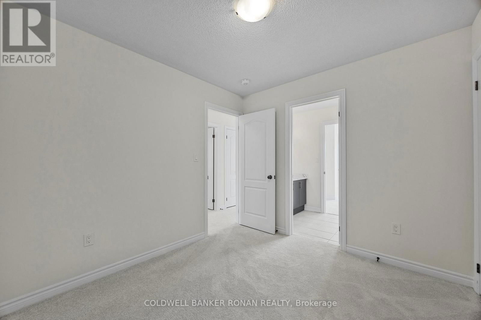 23 FENN CRESCENT Image 26