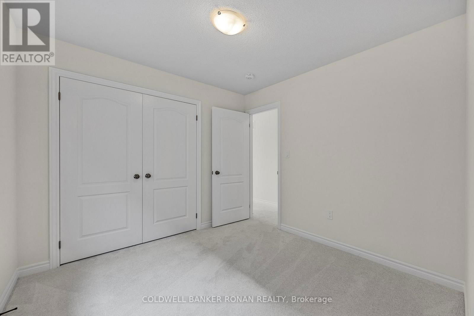 23 FENN CRESCENT Image 28