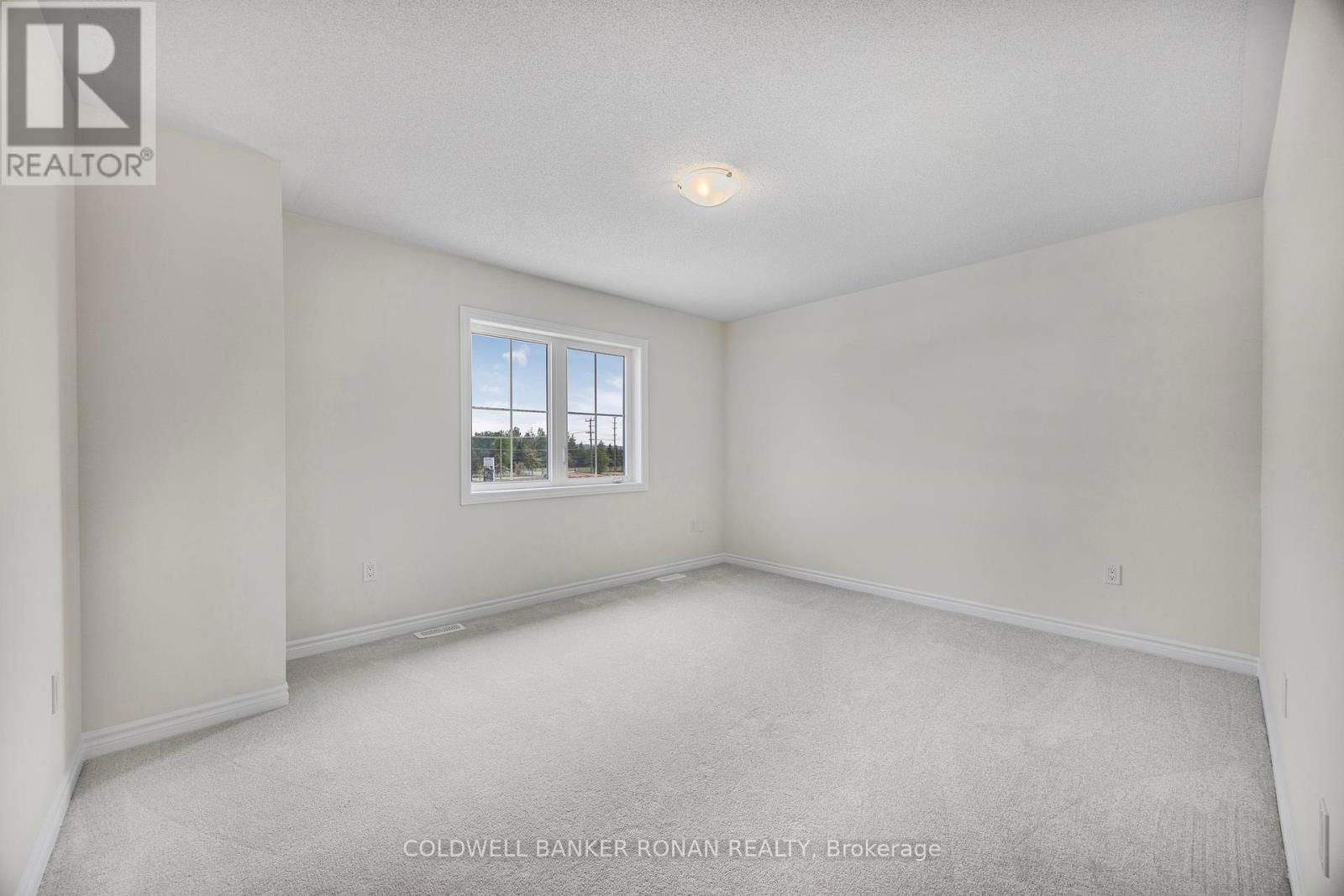23 FENN CRESCENT Image 30