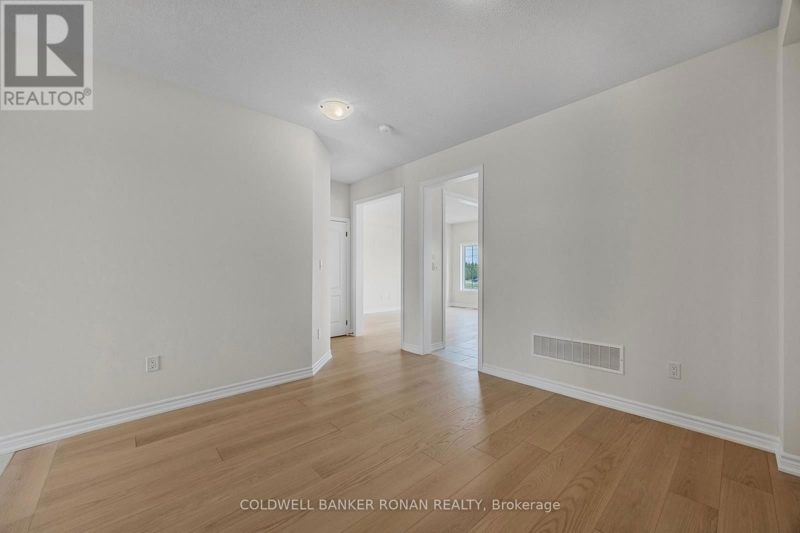 23 FENN CRESCENT Image 7