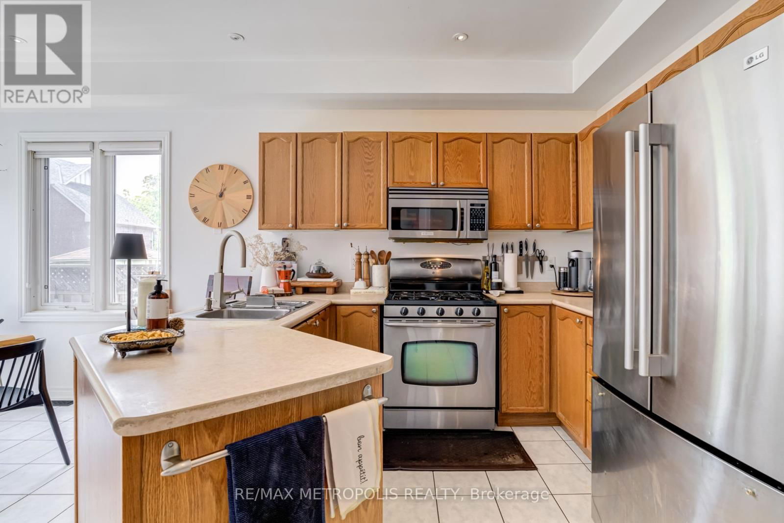 19 MIRAMAR DRIVE Image 12