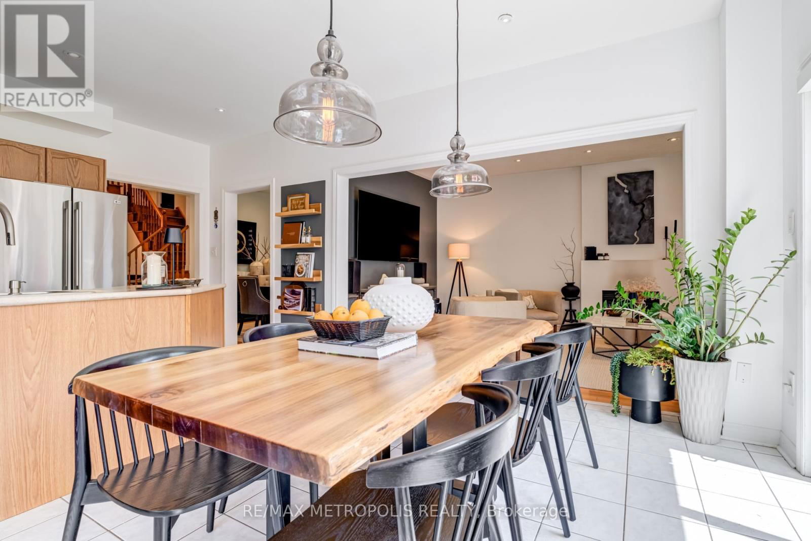 19 MIRAMAR DRIVE Image 16