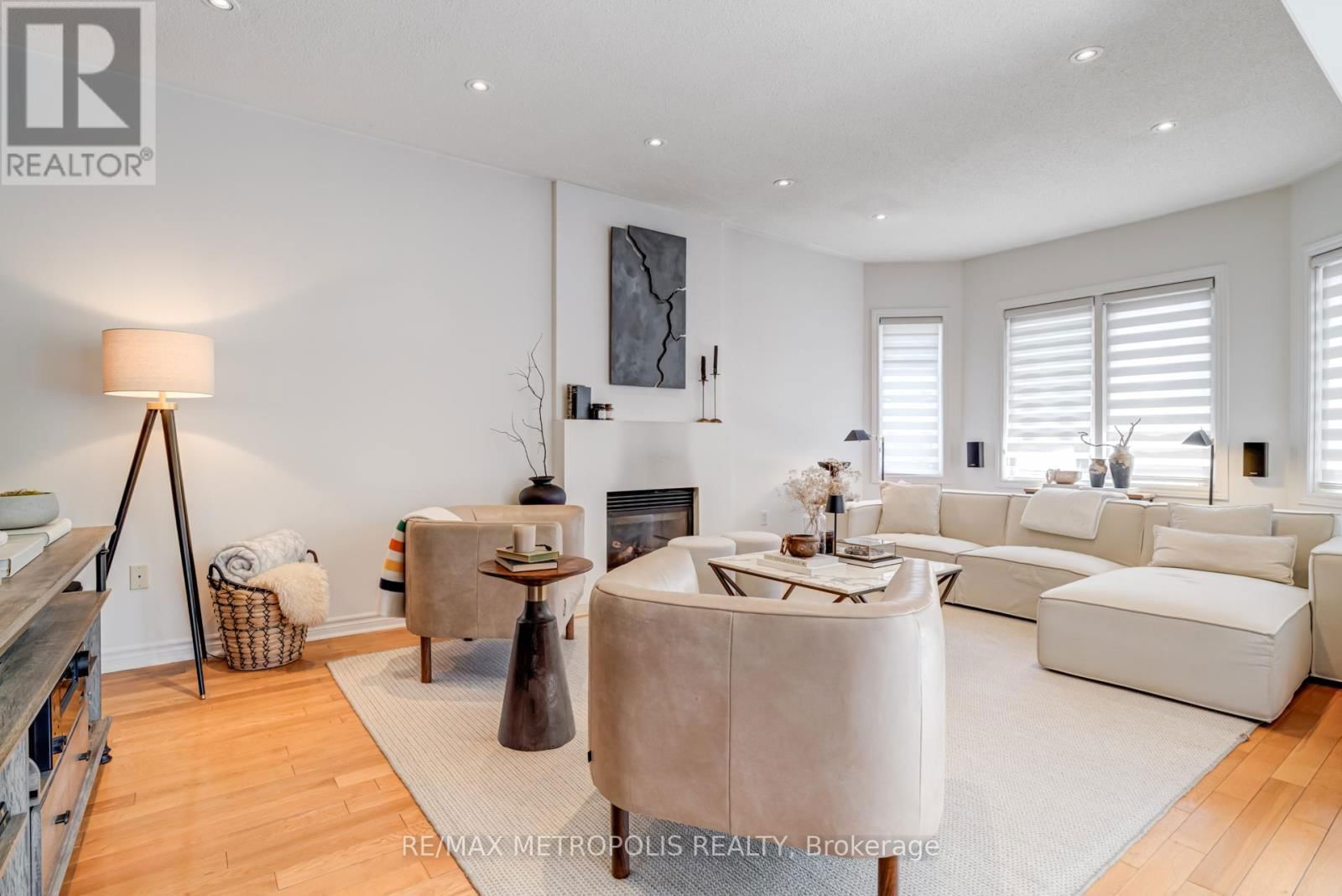19 MIRAMAR DRIVE Image 18