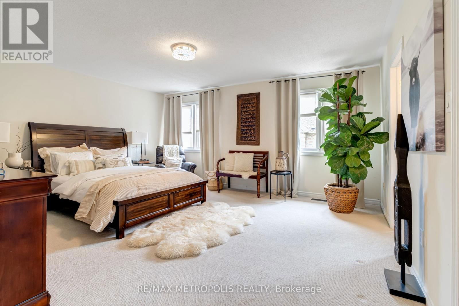 19 MIRAMAR DRIVE Image 23