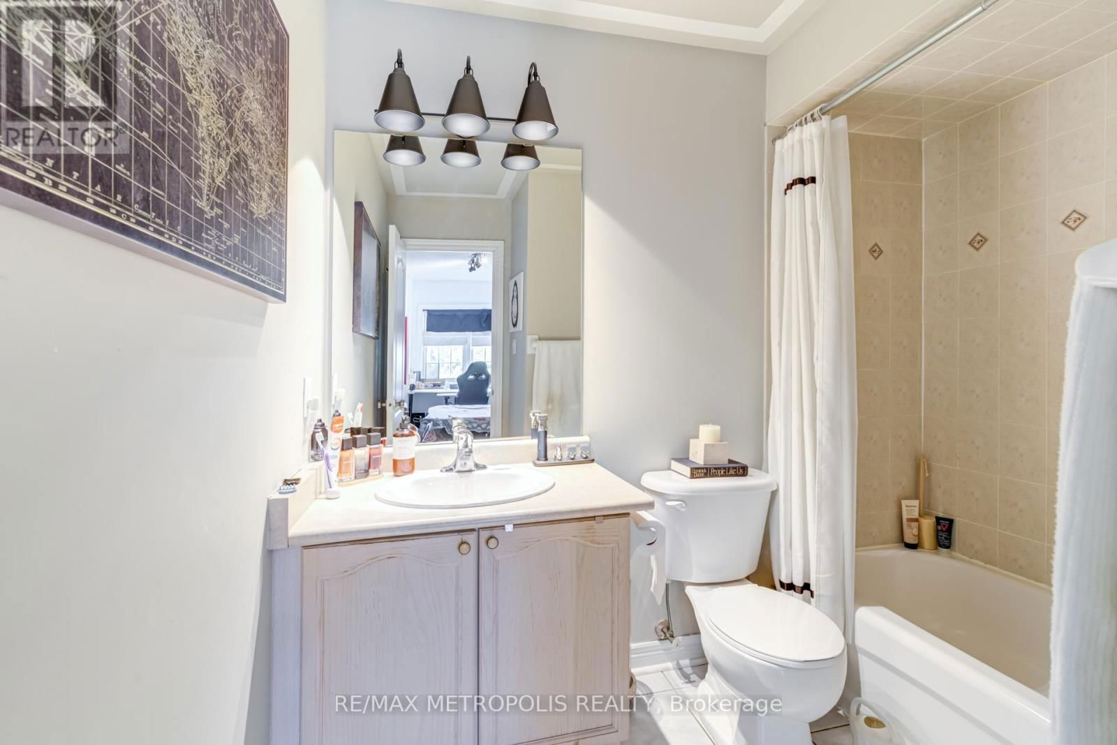 19 MIRAMAR DRIVE Image 29