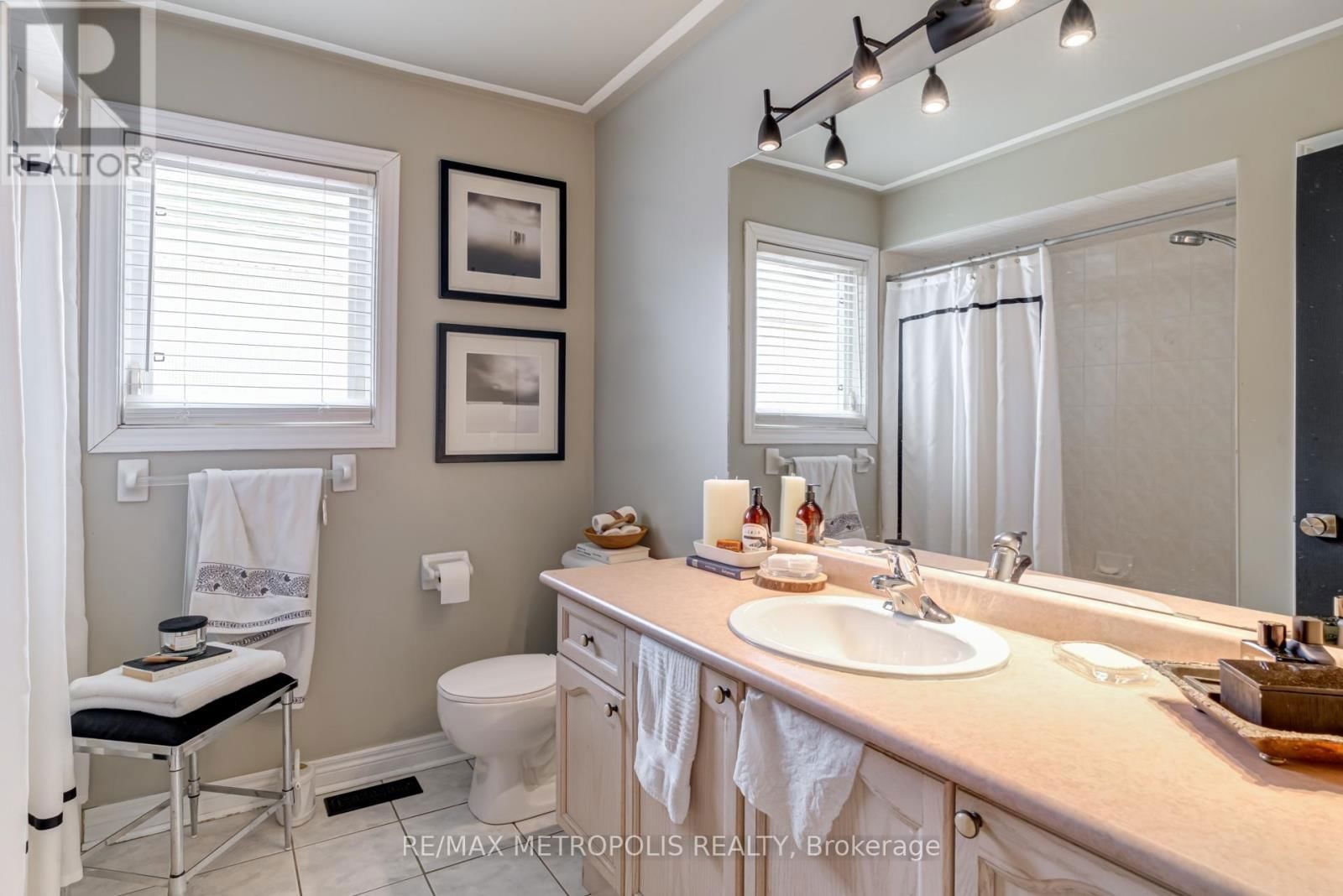 19 MIRAMAR DRIVE Image 31