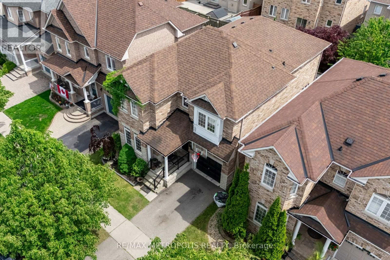 19 MIRAMAR DRIVE Image 35
