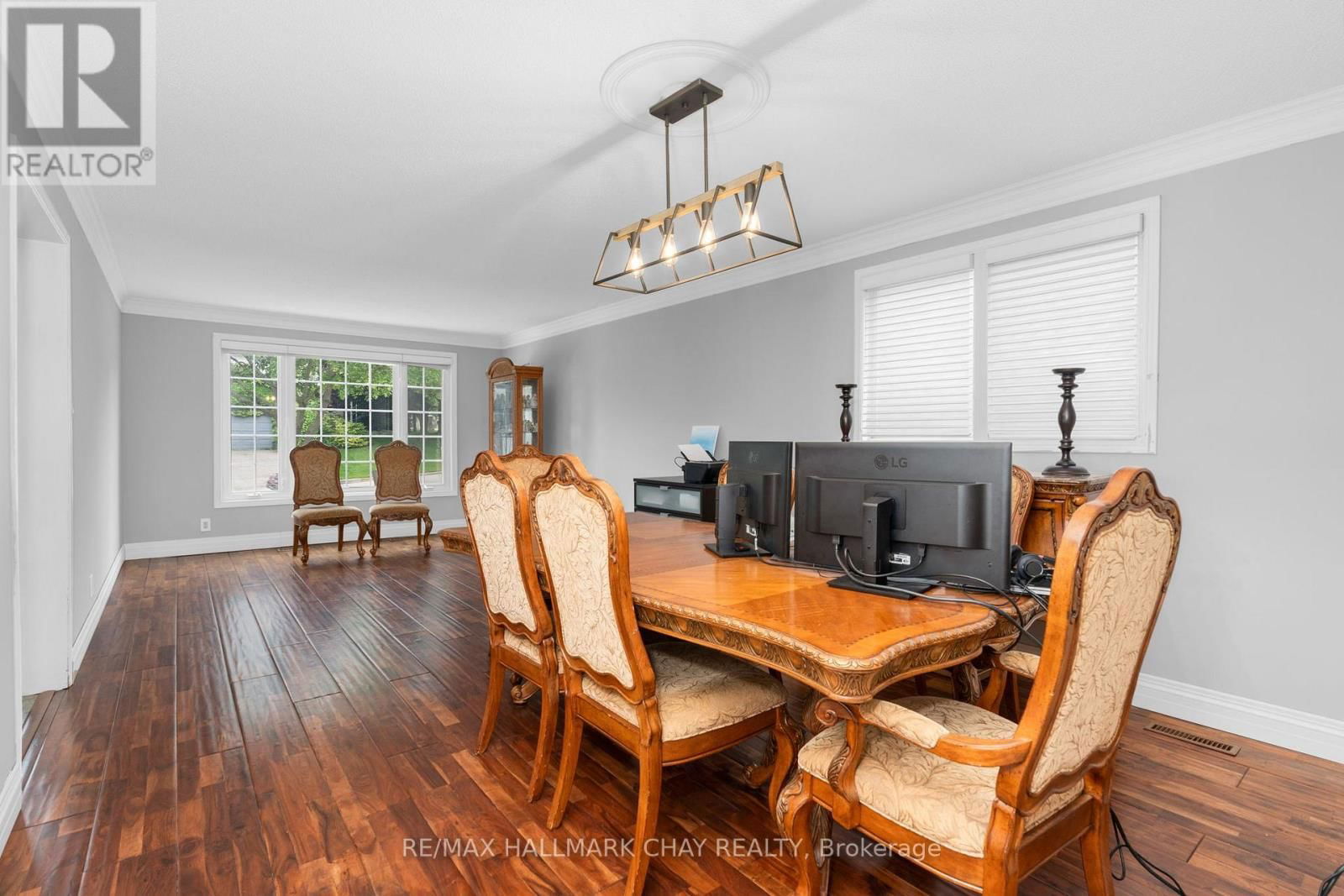 65 IMPERIAL CRESCENT Image 13
