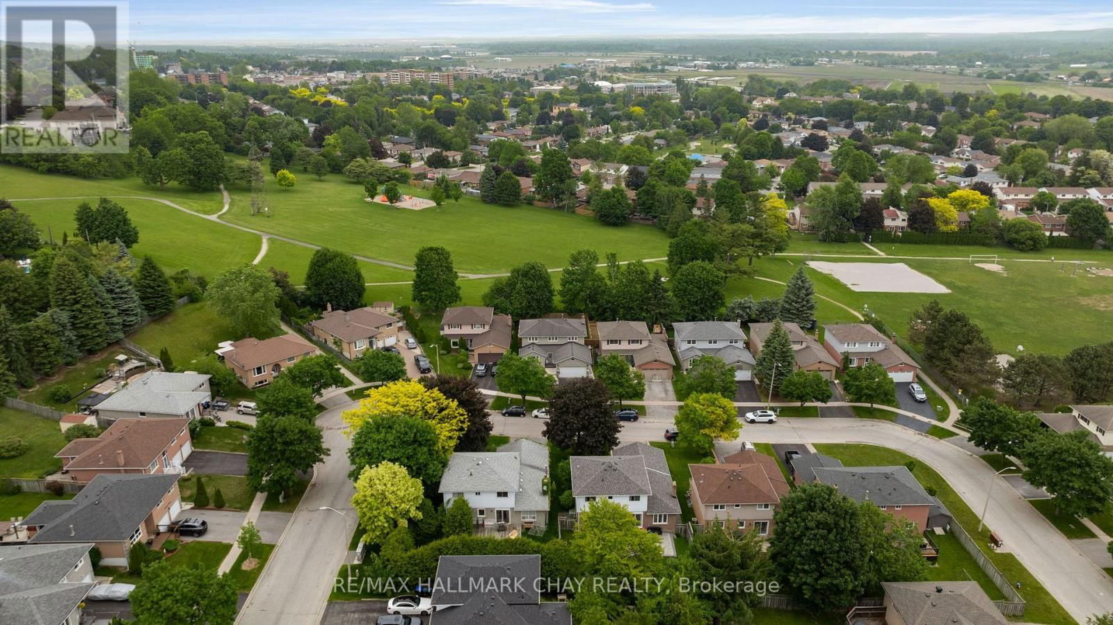 65 IMPERIAL CRESCENT Image 2