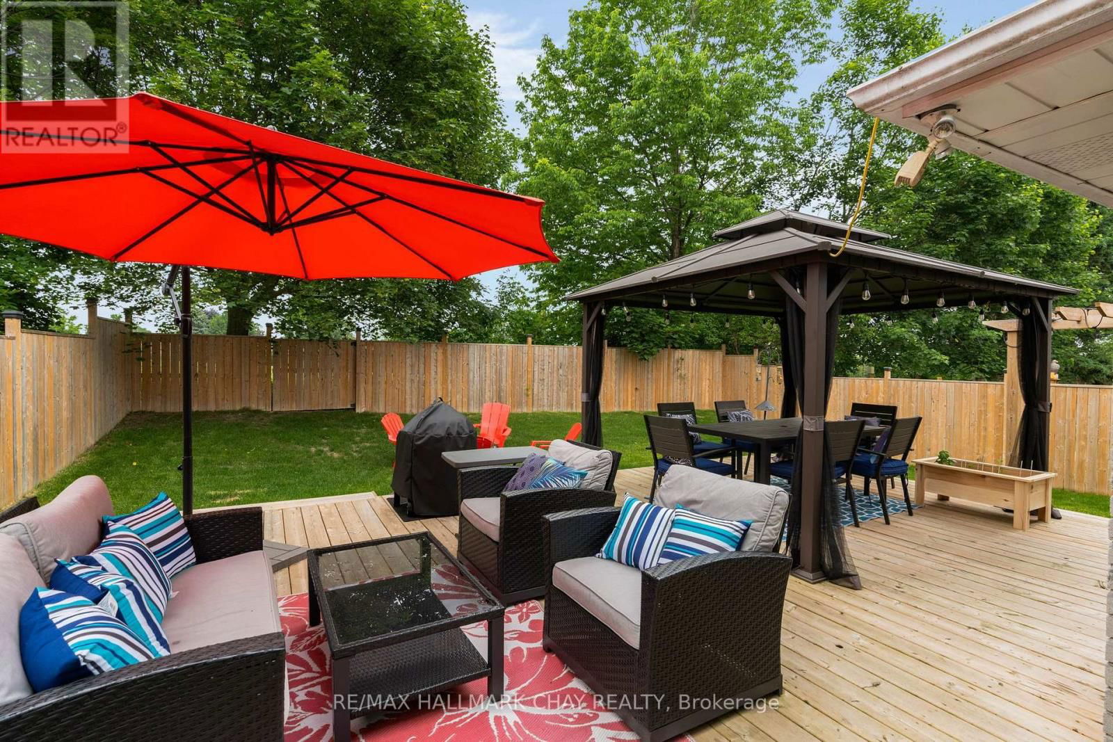 65 IMPERIAL CRESCENT Image 31