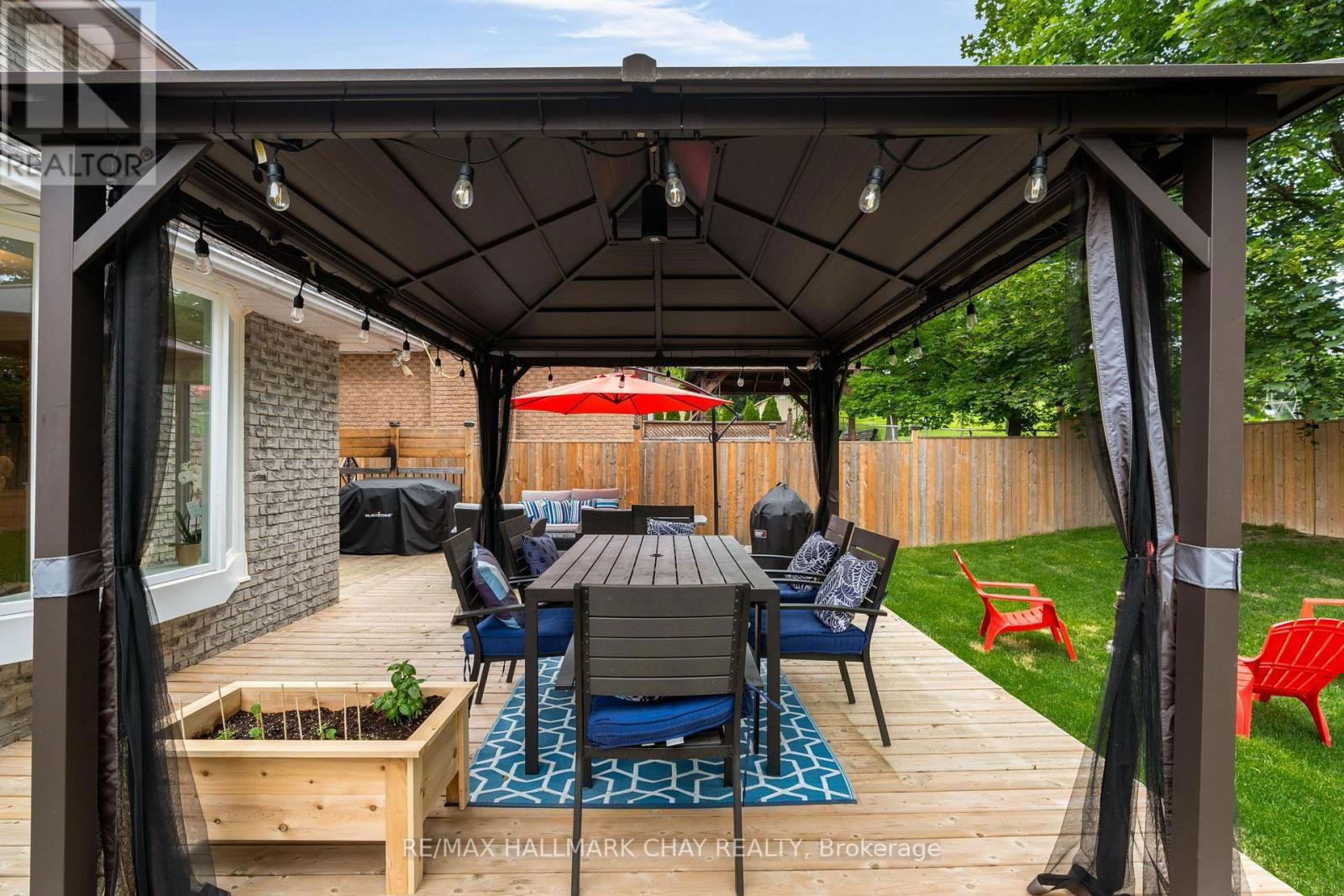 65 IMPERIAL CRESCENT Image 32