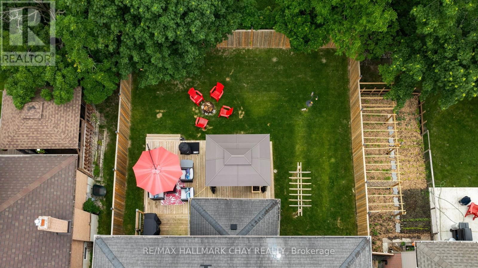65 IMPERIAL CRESCENT Image 36