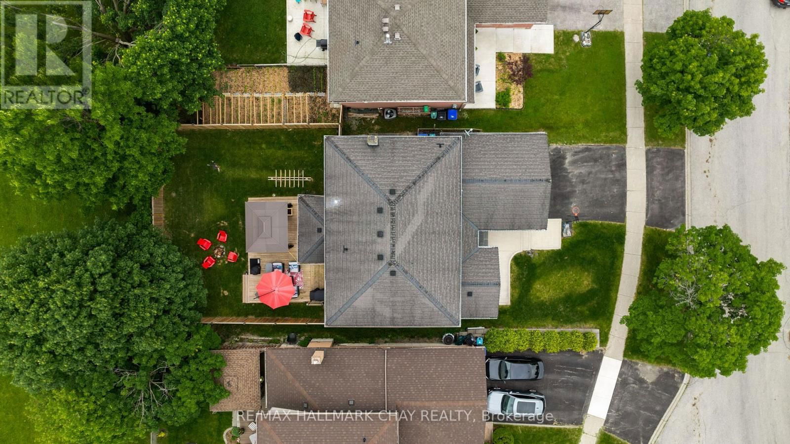 65 IMPERIAL CRESCENT Image 38