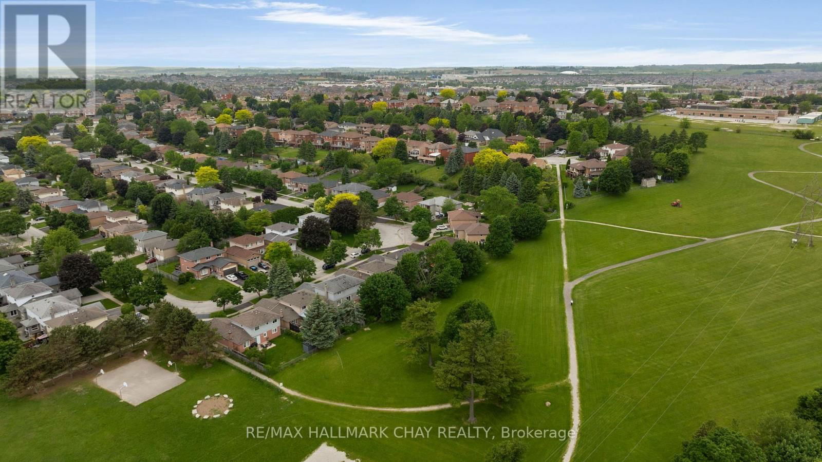 65 IMPERIAL CRESCENT Image 42