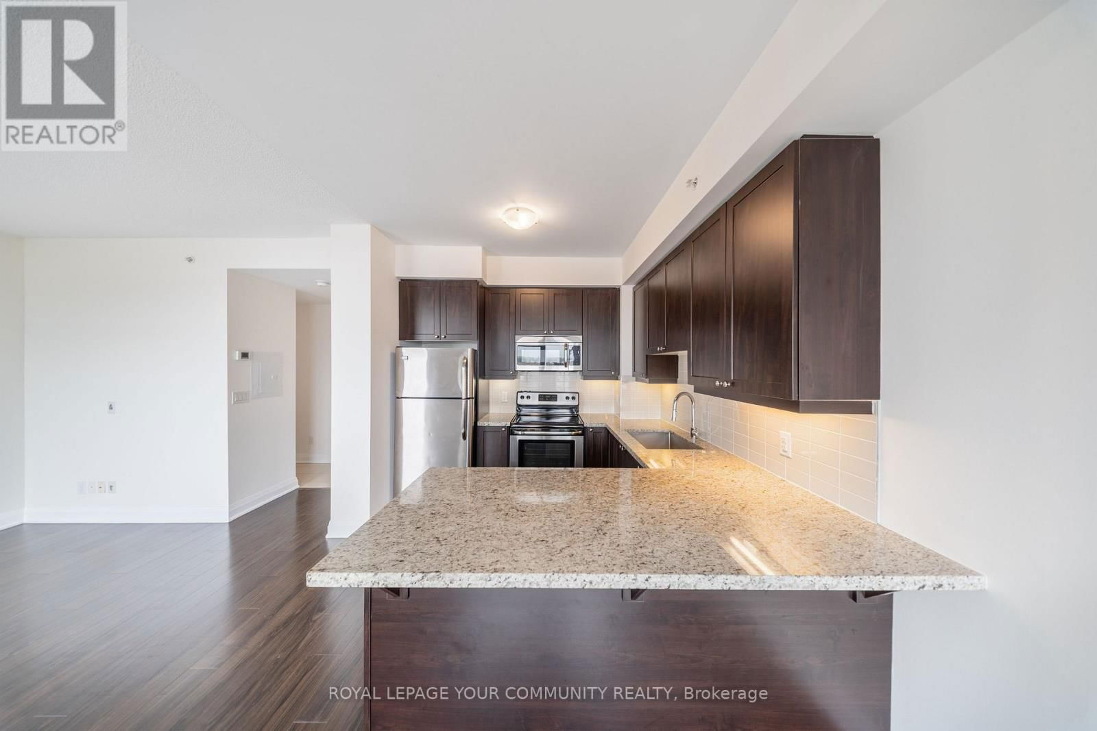 315 - 24 WOODSTREAM BOULEVARD Image 14