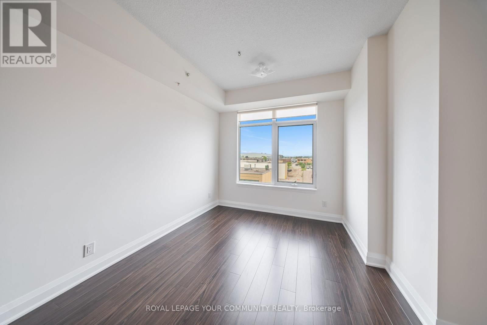315 - 24 WOODSTREAM BOULEVARD Image 18