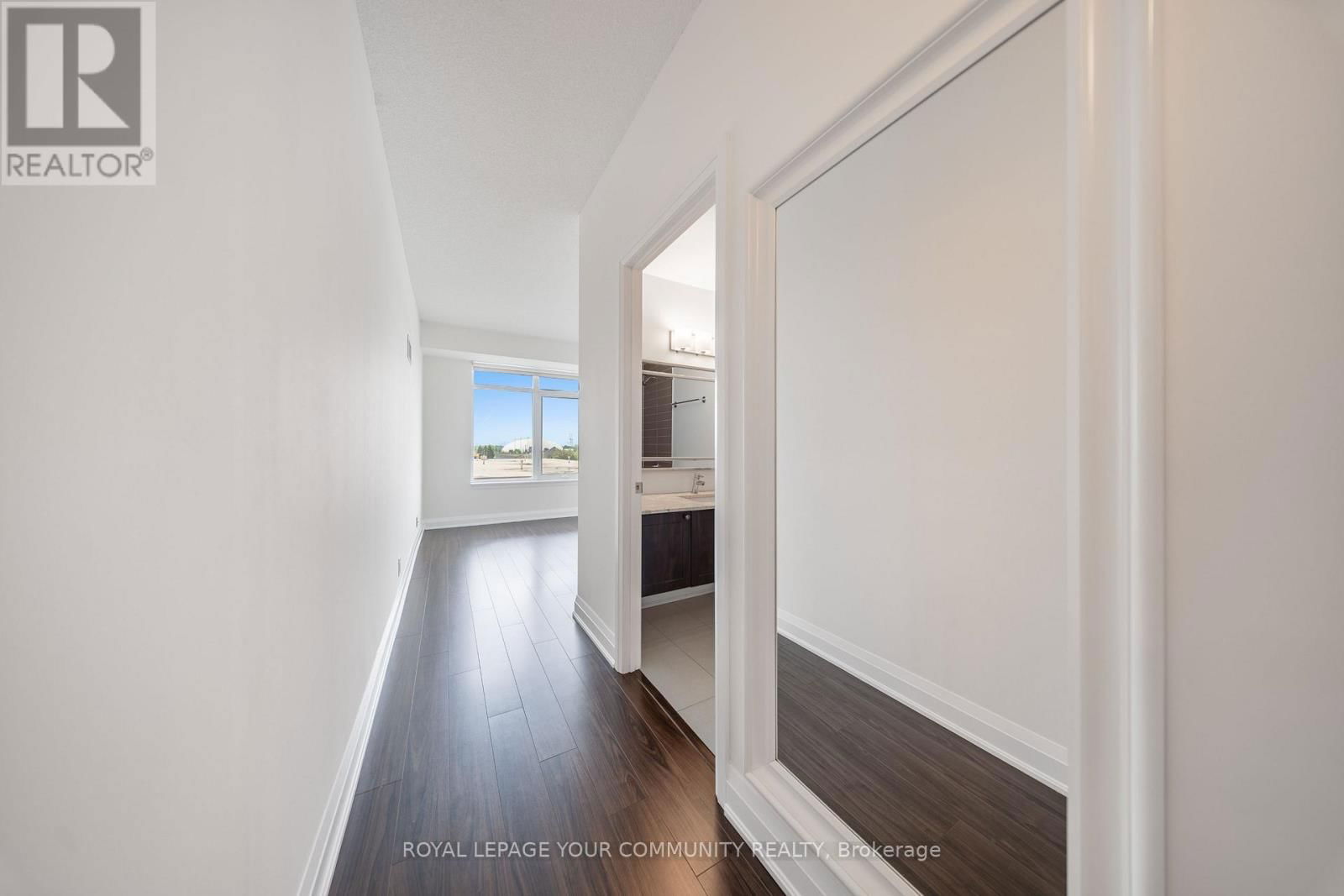315 - 24 WOODSTREAM BOULEVARD Image 22