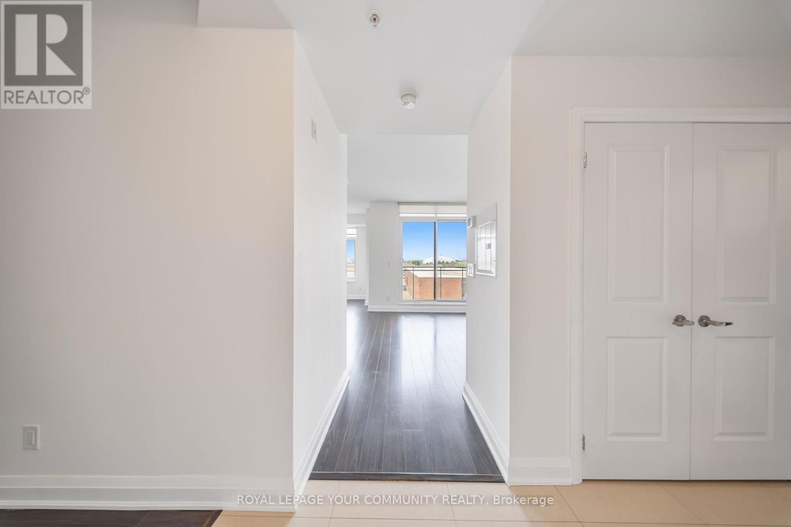 315 - 24 WOODSTREAM BOULEVARD Image 4