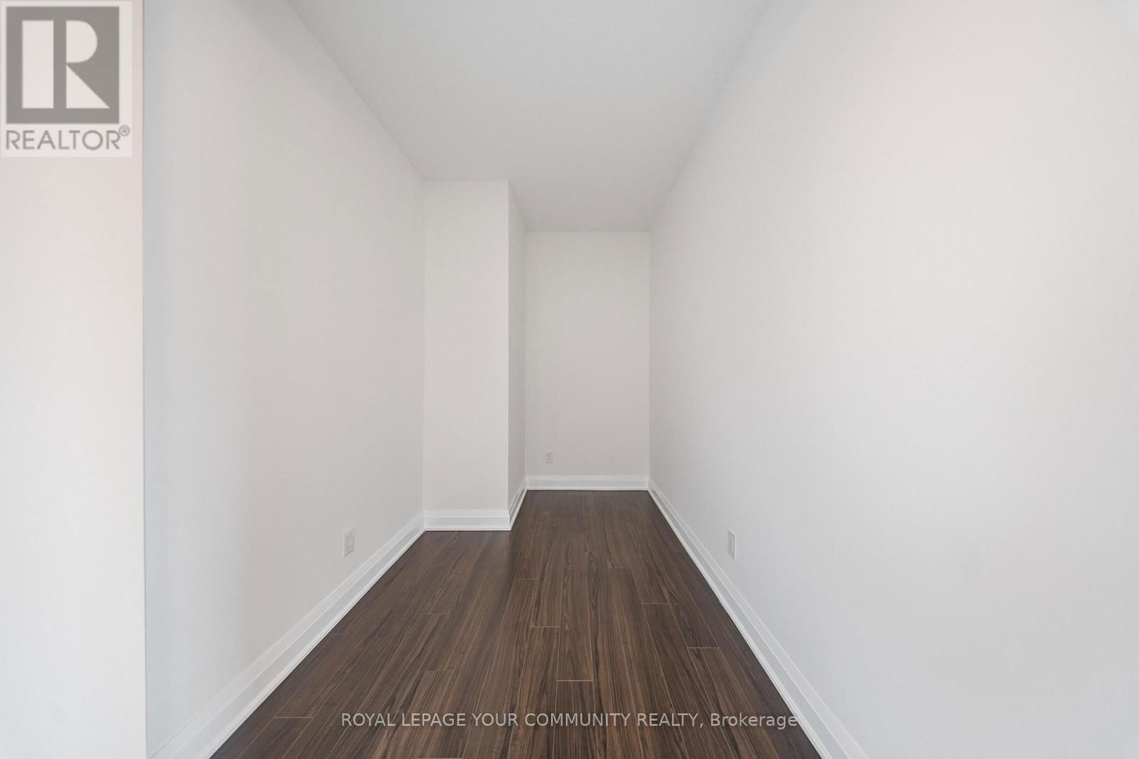 315 - 24 WOODSTREAM BOULEVARD Image 5