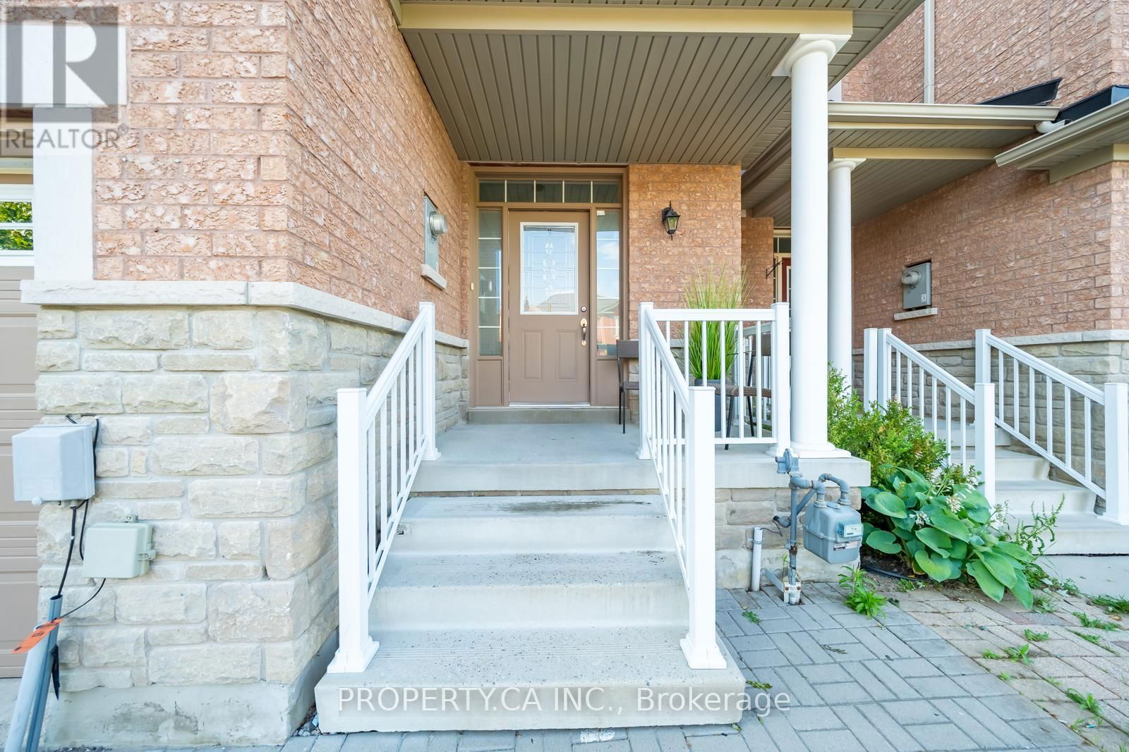 90 COLLIN COURT Image 2