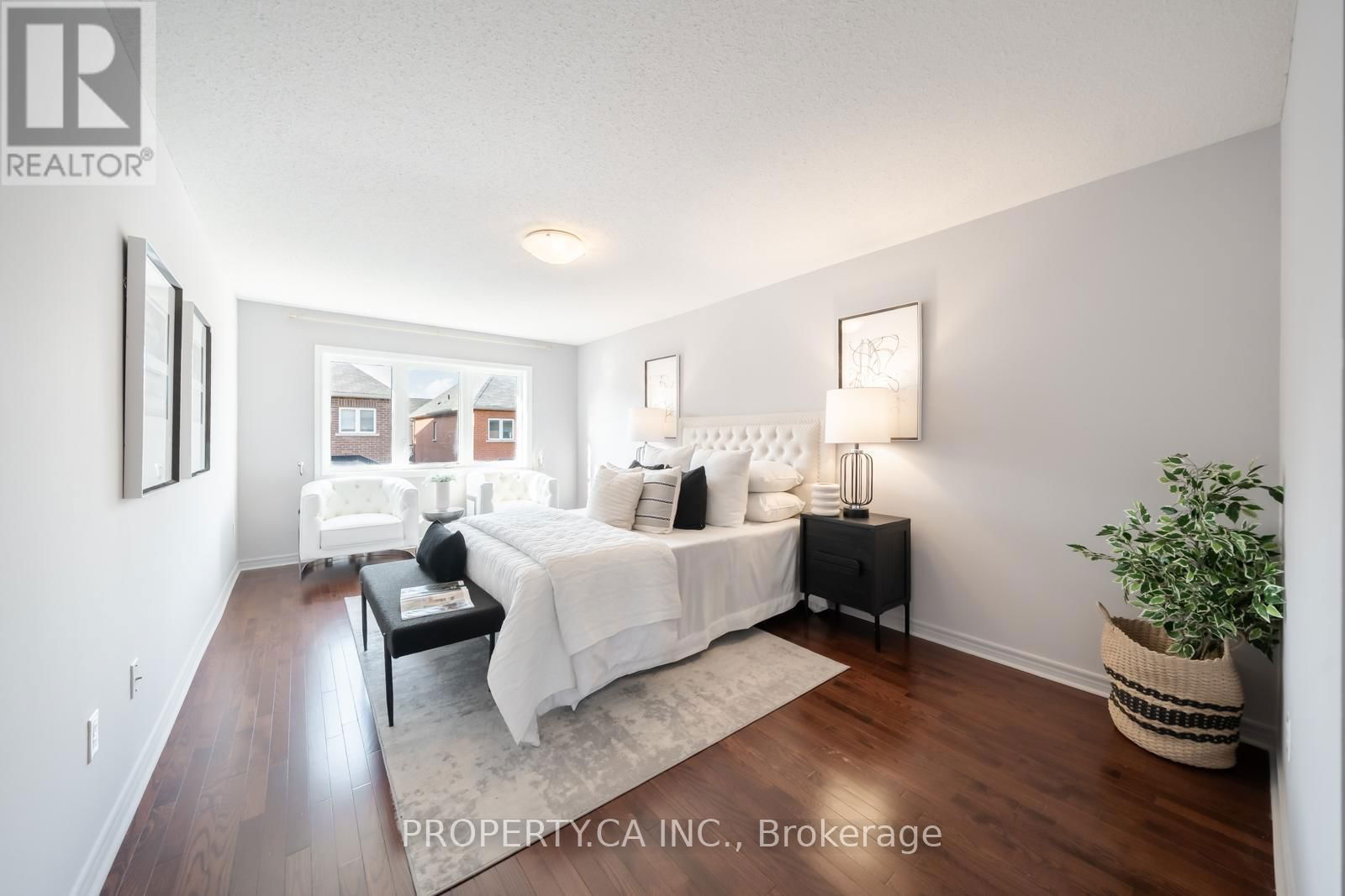 90 COLLIN COURT Image 21