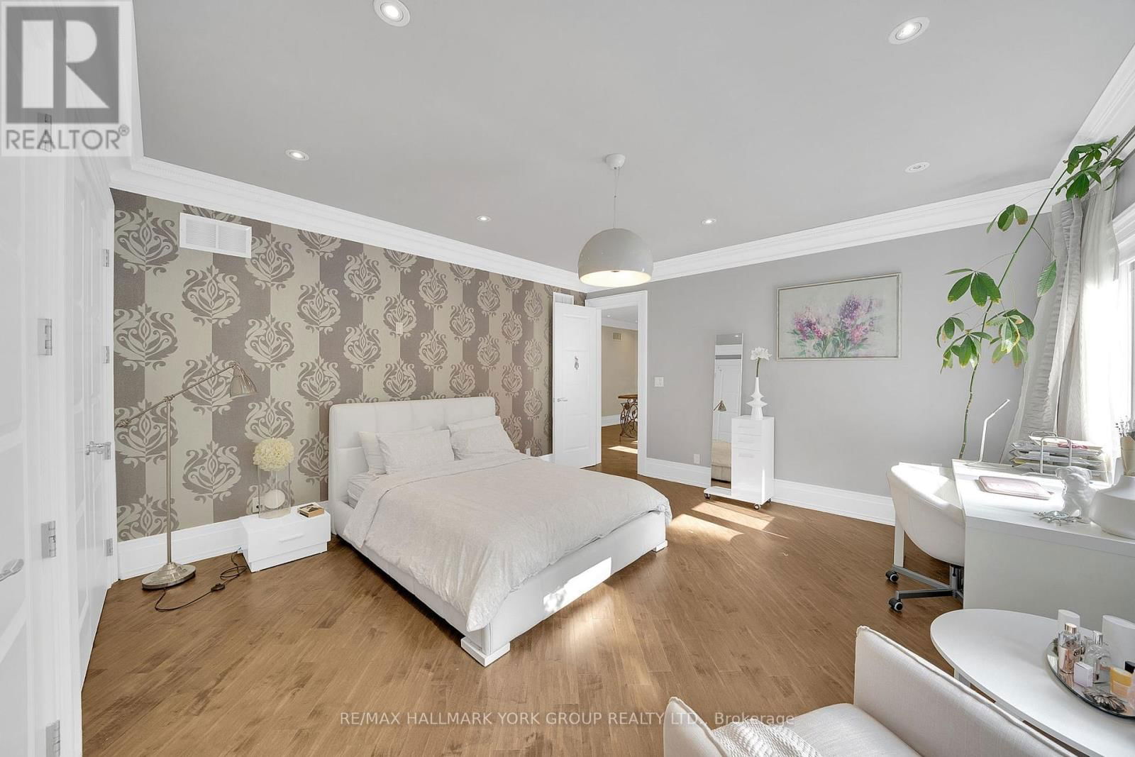 24 DEW DROP COURT Image 17