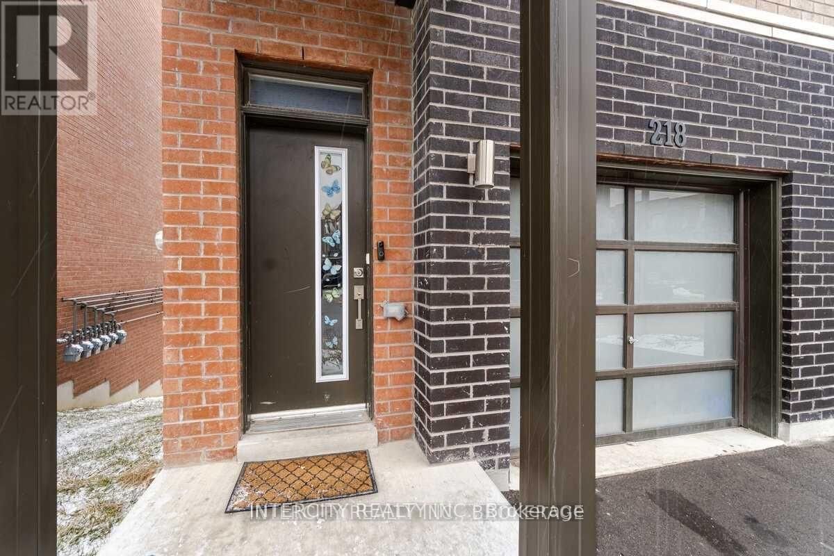 218 DALHOUSIE STREET Image 2