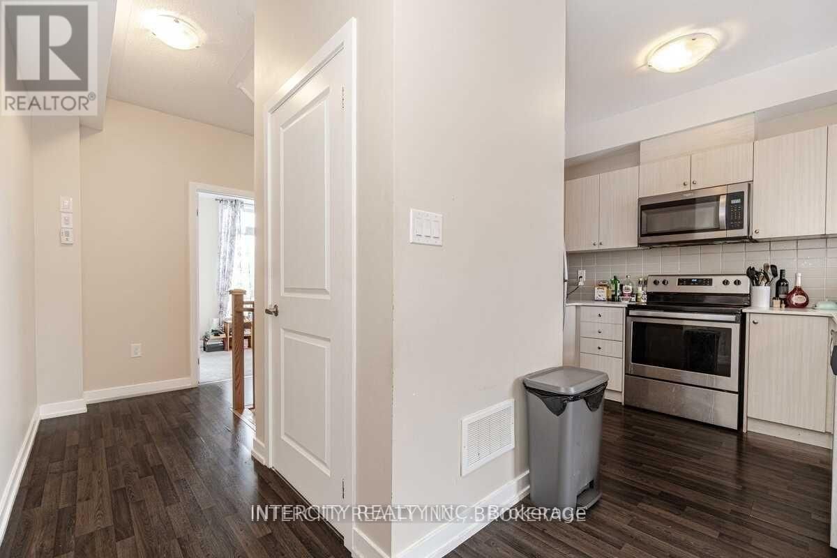 218 DALHOUSIE STREET Image 6